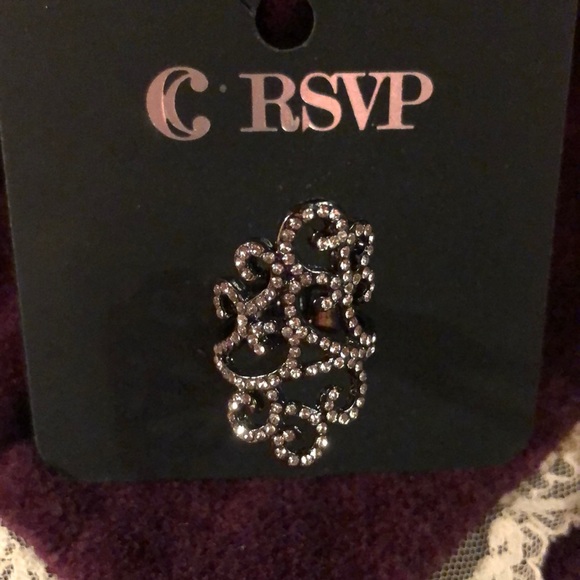 Charming Charlie‘s Ring - Picture 2 of 5